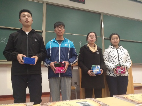 “奔跑吧，少年”—第一名领奖.jpg