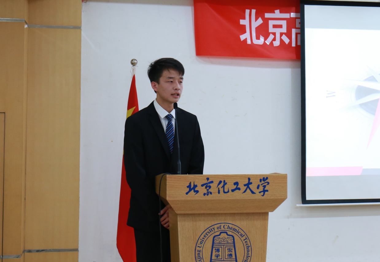 “绿野仙踪”军事定向越野协会王廷玉.jpg